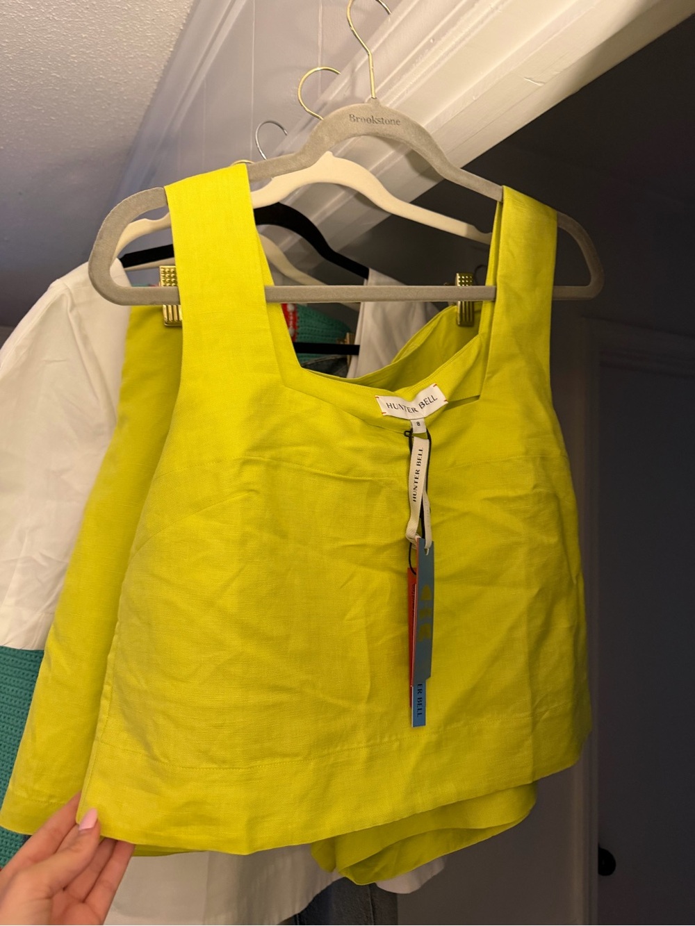 HUNTER BELL Corby Lime Green Linen Crop Tank